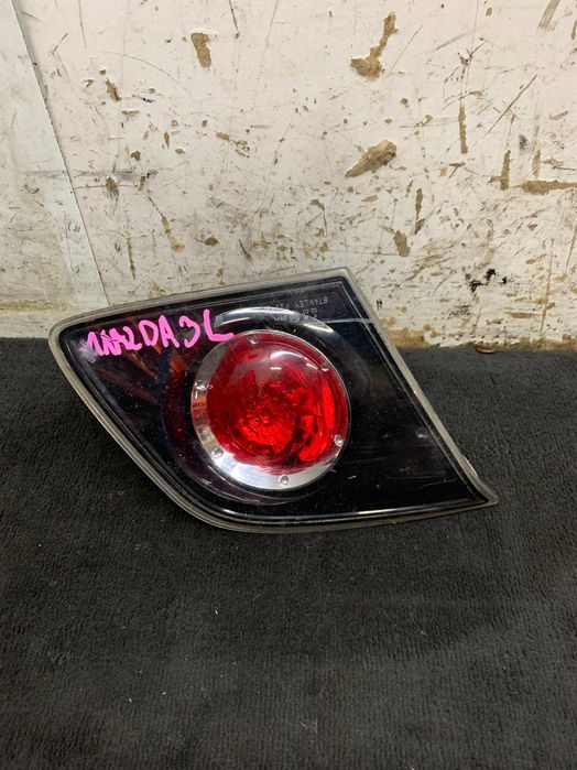 Mazda 3 I BK HB 5D Lampa Lewa Tylna Lewy Tył W Klapę LT