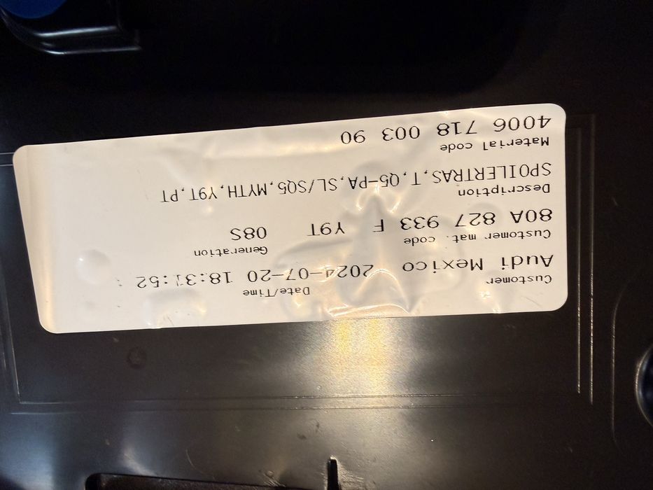 audi Q5 - szyba tył, lampa prawa tył, klapa tył, elementy zderzak tył,  80A, s-line kolor LY9T
