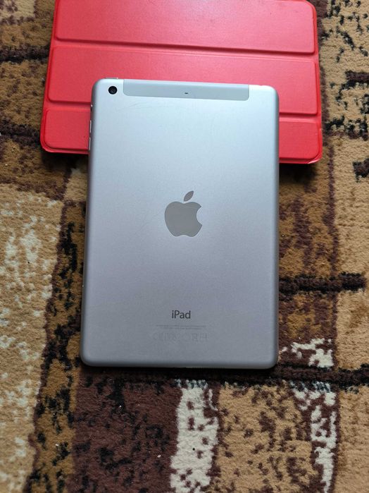 Apple iPad Mini 3 128 гб з чохлом