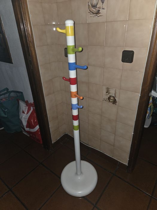 Vendo bengaleiro colorido de criança como novo