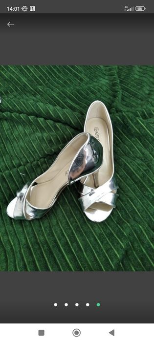 Сріблясті модні босоніжки