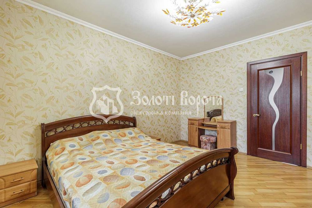 Квартира 3к. Гарний стан. Срібнокільська 22а, Осокорки, Дарницький р-н