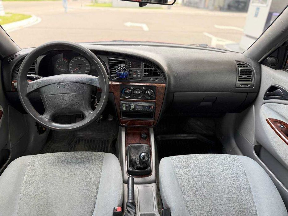 Продам Daewoo Nubira 2003г 2.0газ\бен