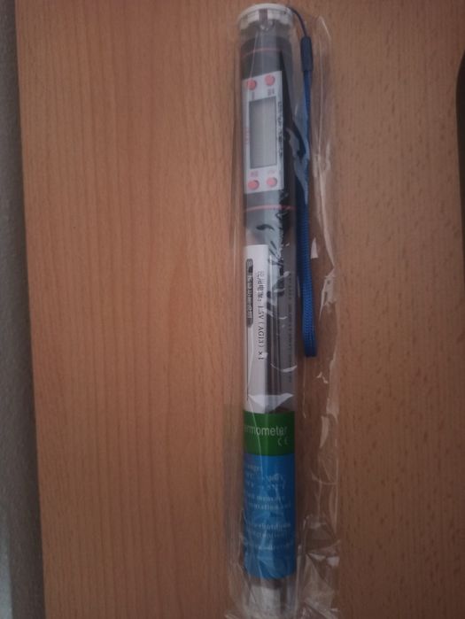 Termómetro de espetar