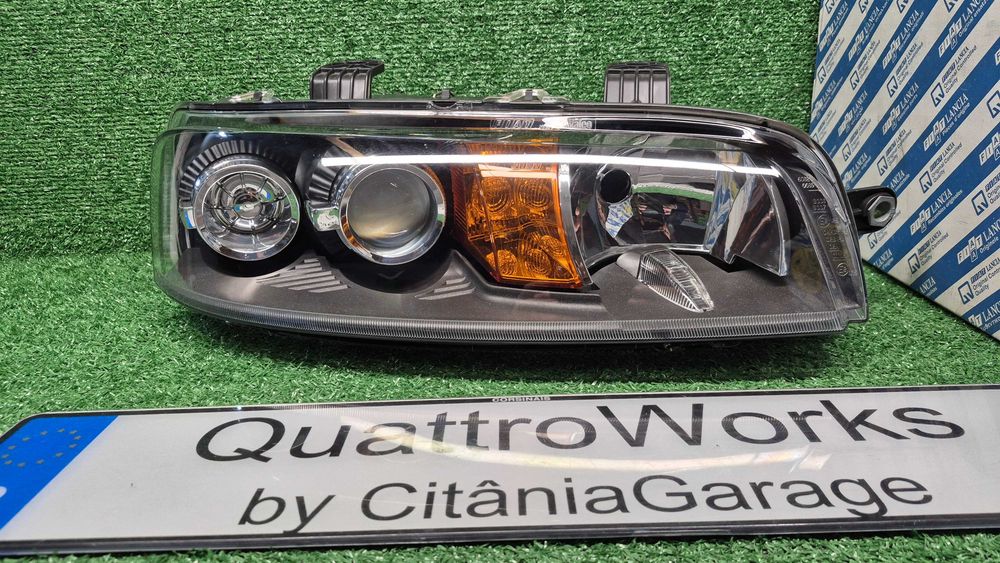 Otica Farol Direito Fiat Punto II 188 1999 a 2012 Ref. DX-677.18535 Original Fiat Valeo NOVO