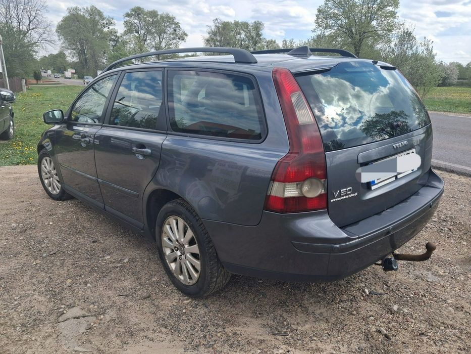 Volvo V50 2.0 diesel kombi HAK na alusach Tanie Auta Fasty Knyszyńska