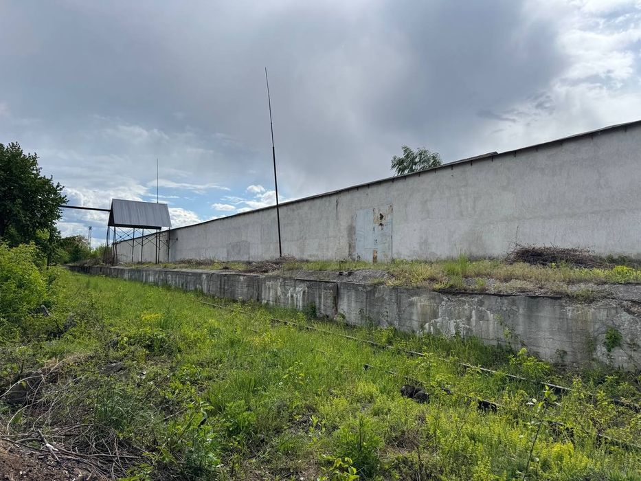 Продаються виробничо складські приміщення 4965 м²