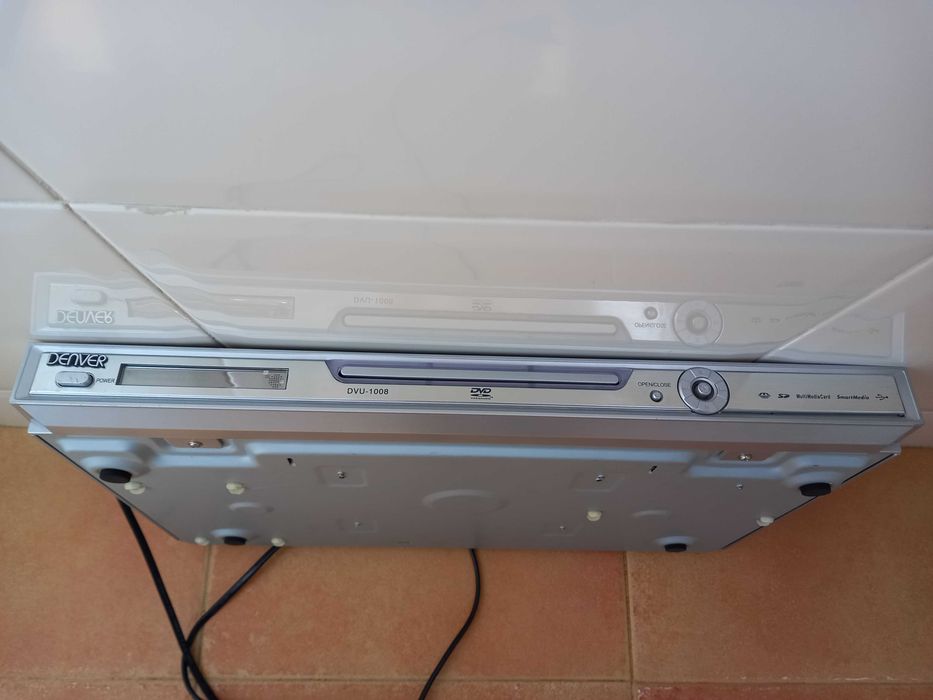Leitor de DVD Denver DVU-1008