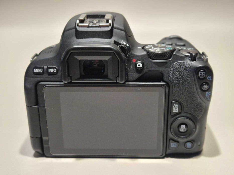 CANON DSLR 200D [Corpo] simples e versátil !