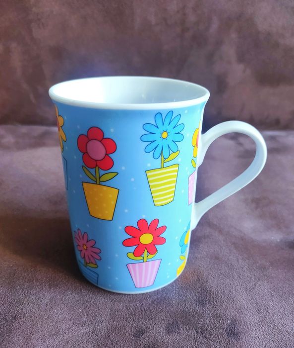 Kubek ceramiczny art deco w kwiatki kolorowy