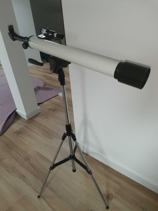 Vendo Telescópio com todos os acessórios/lentes