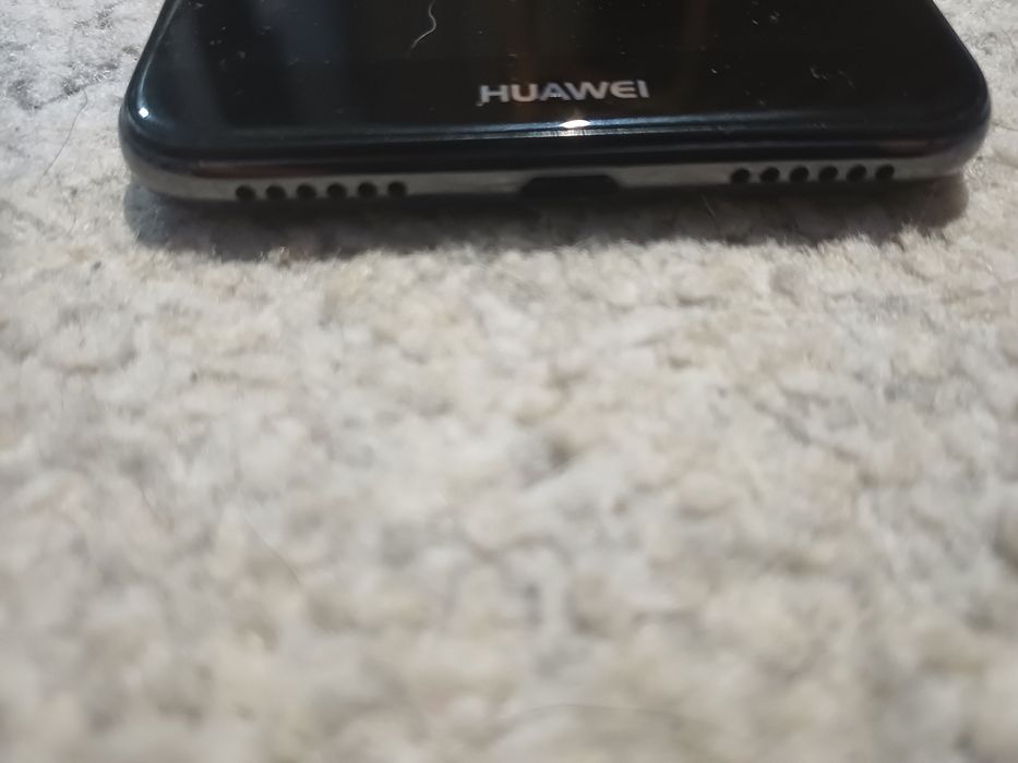 Telefon Huawei Y6 2018 Jak nowy, Folia