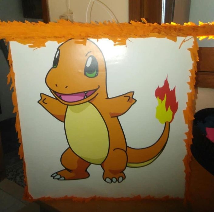 Pinhatas com recheio personalizadas