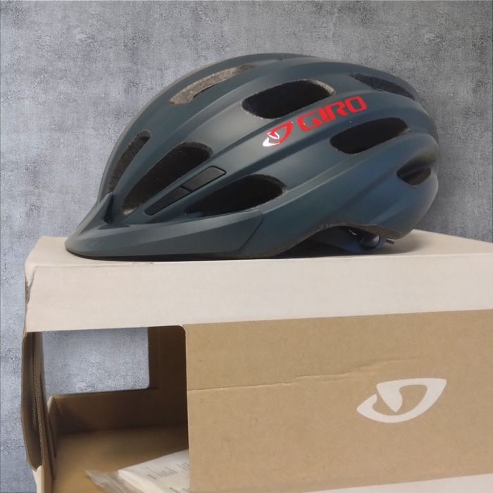 Kask rowerowy GIRO  XLC nowy outlet rozmiary 53 - 60 cm