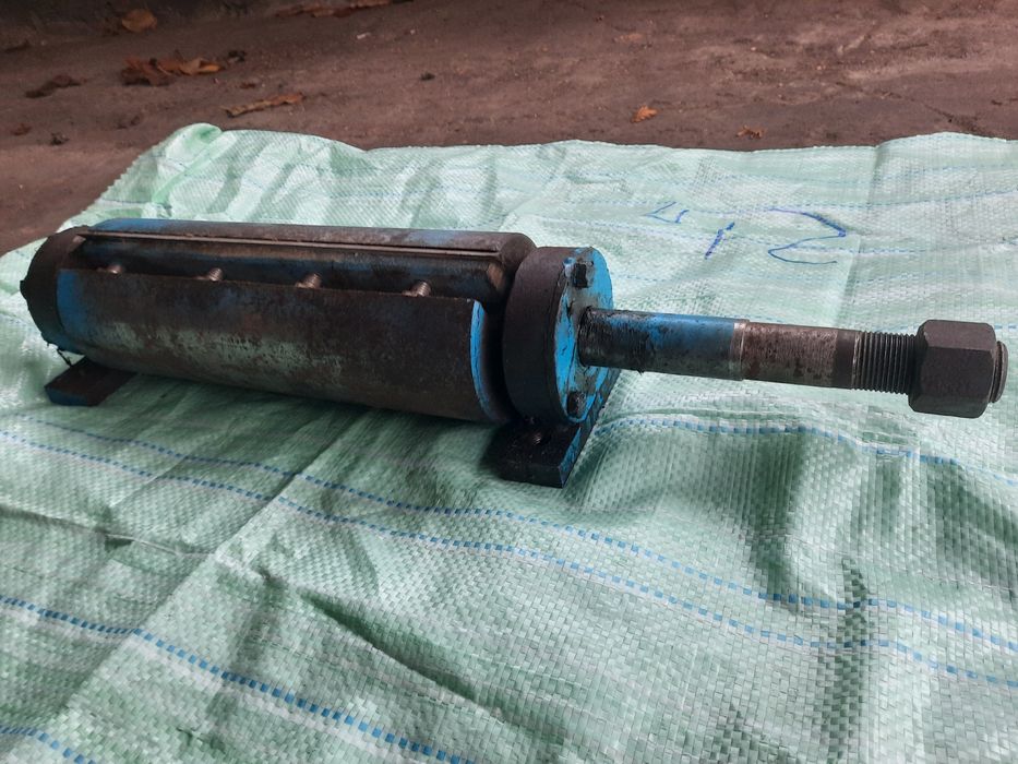 Вал до деревобробного станка 30 см