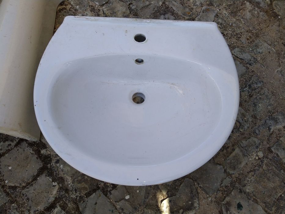 Louça sanitária em bom estado