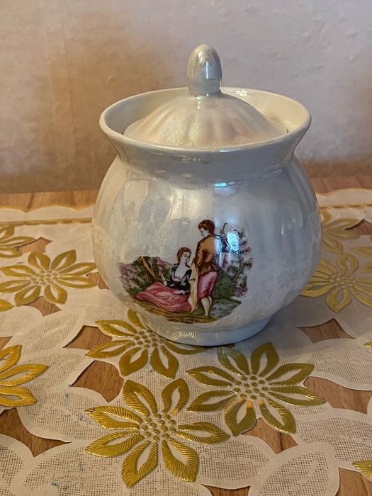 Продам сервіз старого зразку