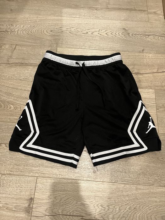 Шорти Jordan dri-fit розмір М оригінал якість чудлва стан ідеальний