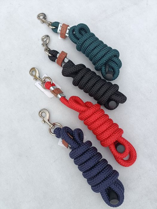 Uwiąz z karabińczykiem gruby