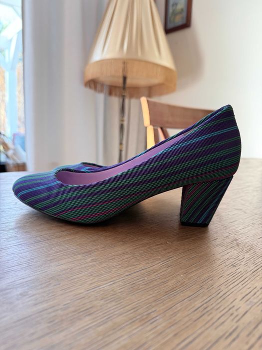 Czołenka damskie r. 41 prestiżowej marki obuwniczej United Nude