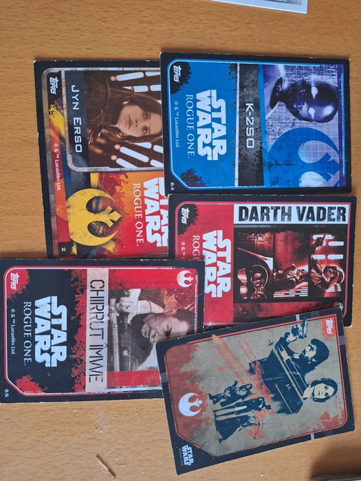 +940 Cartas e Cromos (Super Animais, Fortnite Dourados, Pokémon, Angry Birds)