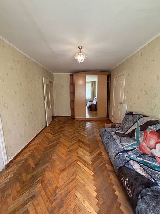 Продам 3-кімнатну квартиру по вул. Героїв України, 7 - Вид 2