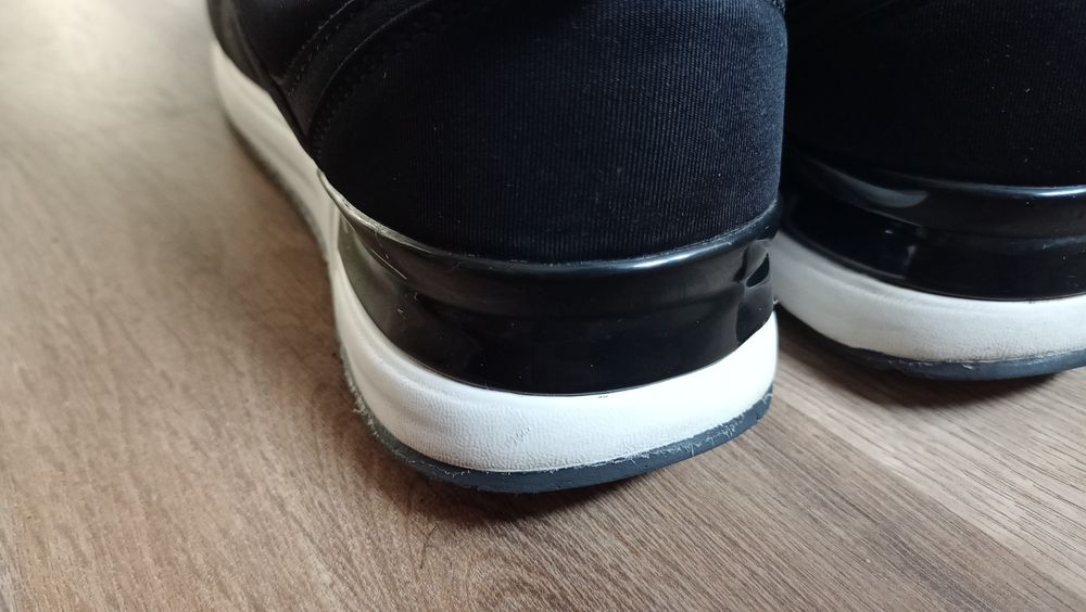 Buty sportowe sneakersy