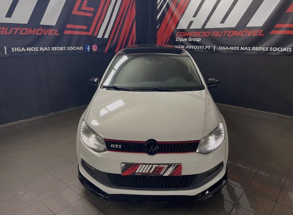 Volkswagen Polo GTI 1.4 TSI 180 CV — photo 4
