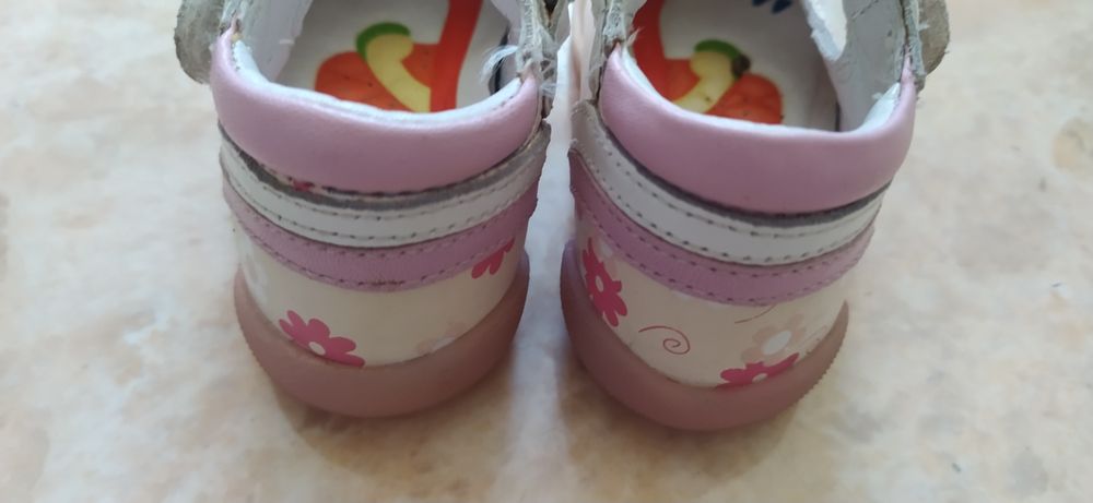 Туфли для девочки Chicco 19 размер