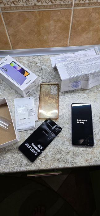 ПРОДАМ официальный телефон Samsung Galaxy A52, 8ram, 256gb violet