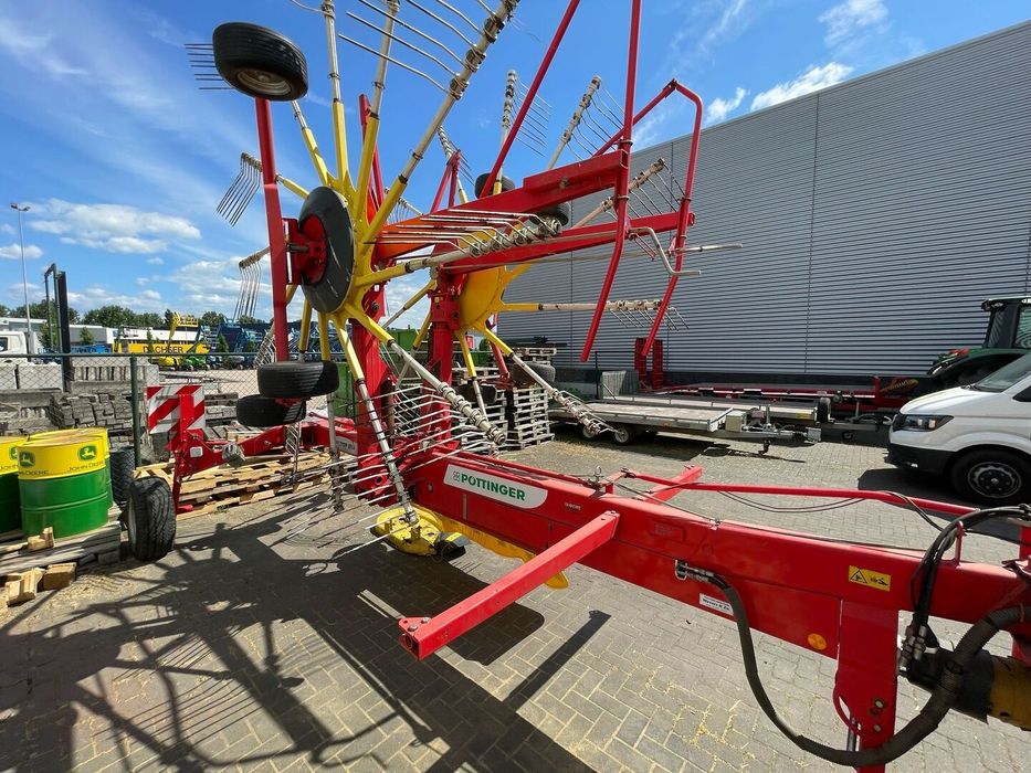 Zgrabiarka Pottinger Eurotop 881 Karuzelowa