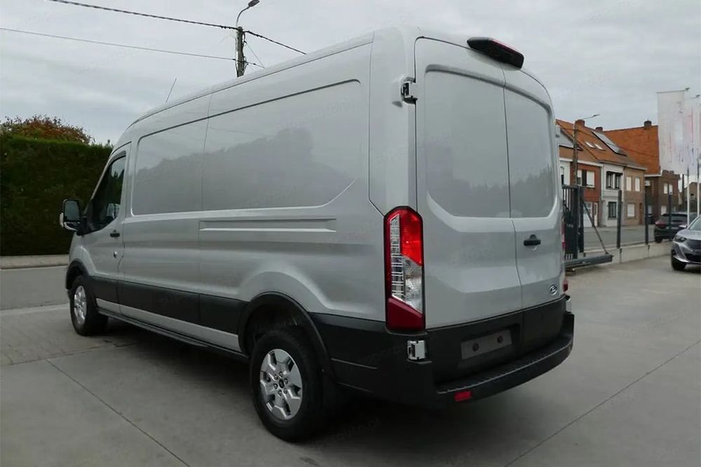 Ford Transit 350 L3H2 Limited A8 2.0 165KM  Podgrzewane fotele/kierownica !! Wyłożenie paki !!