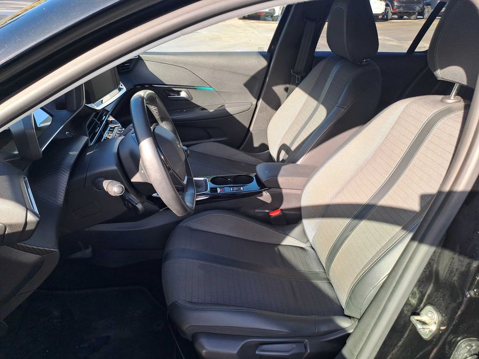 Peugeot 208 Allure 1.5 BlueHDI, 2020 Nacional