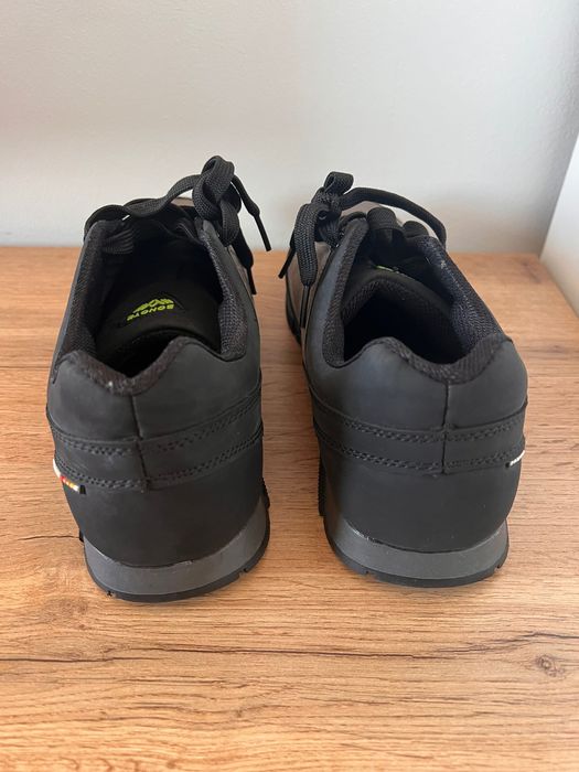 Nowe męskie buty 42