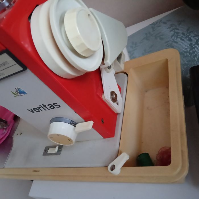 Sprzedam maszynę do szycia