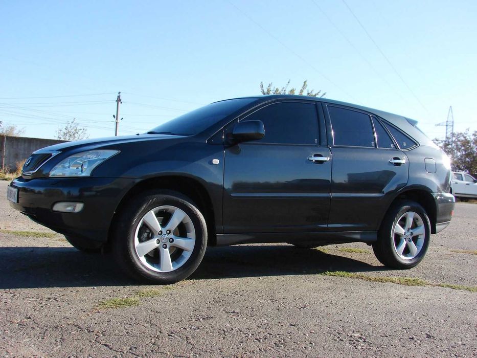 Официальный Lexus RX350 в хорошей комплектации (3.5 газ/бензин, 2007 год)