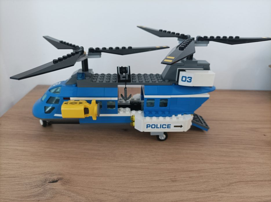 Lego 60173  aresztowanie w górach