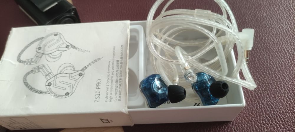 In ears KZ ZS10 Pro