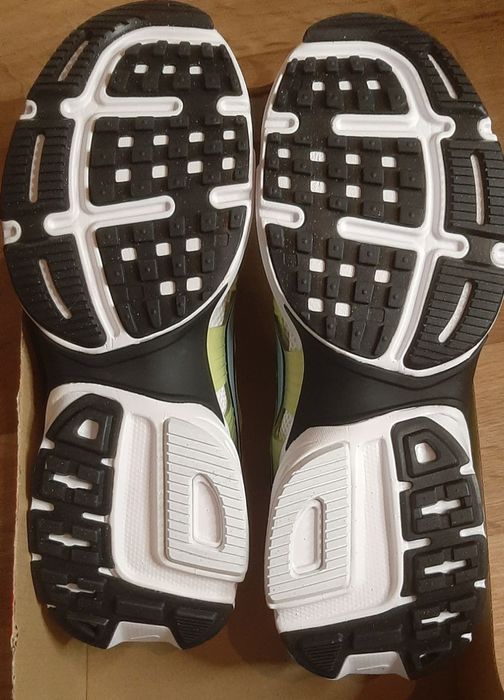 Оригінальні Nike V2K RUN 42.5