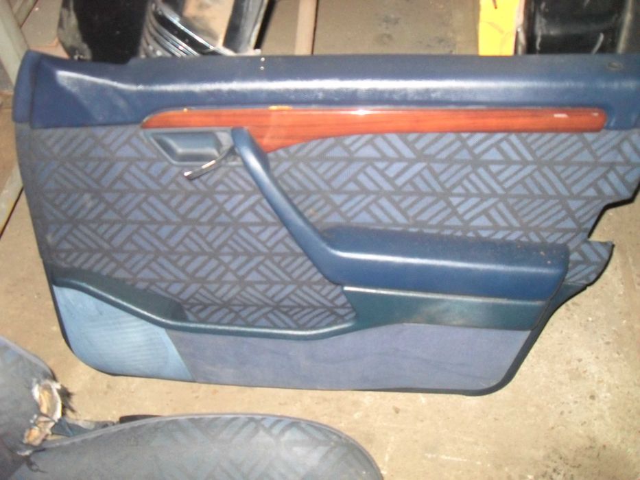 Fotele Tapicerka Mercedes w202 sedan niebieskie