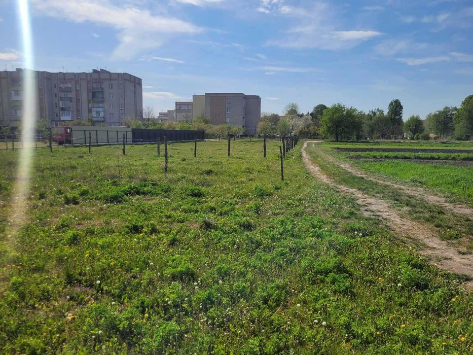 земельна ділянка 10 сот., с. Павлів