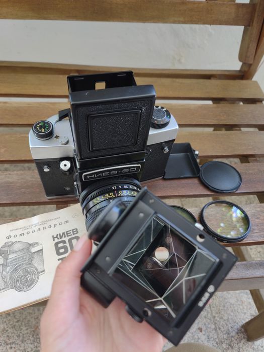 Máquina fotográfica Kiev-60 TTL