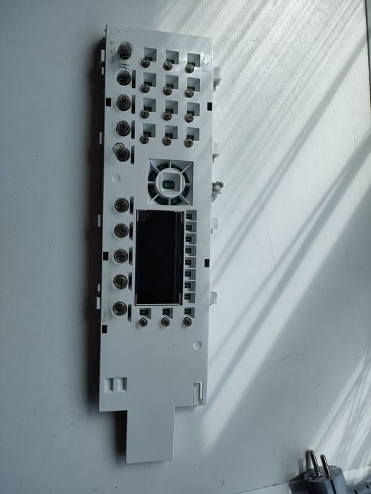 Продам плату на стиральную машину Whirlpool