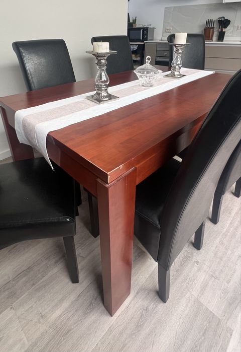 Mesa de jantar extensível em cerejeira + 6 cadeiras em pele