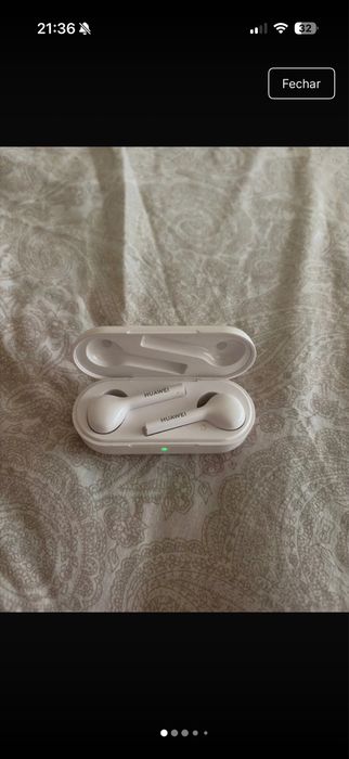 Auriculares Huawei sem fio em bom funcionamento