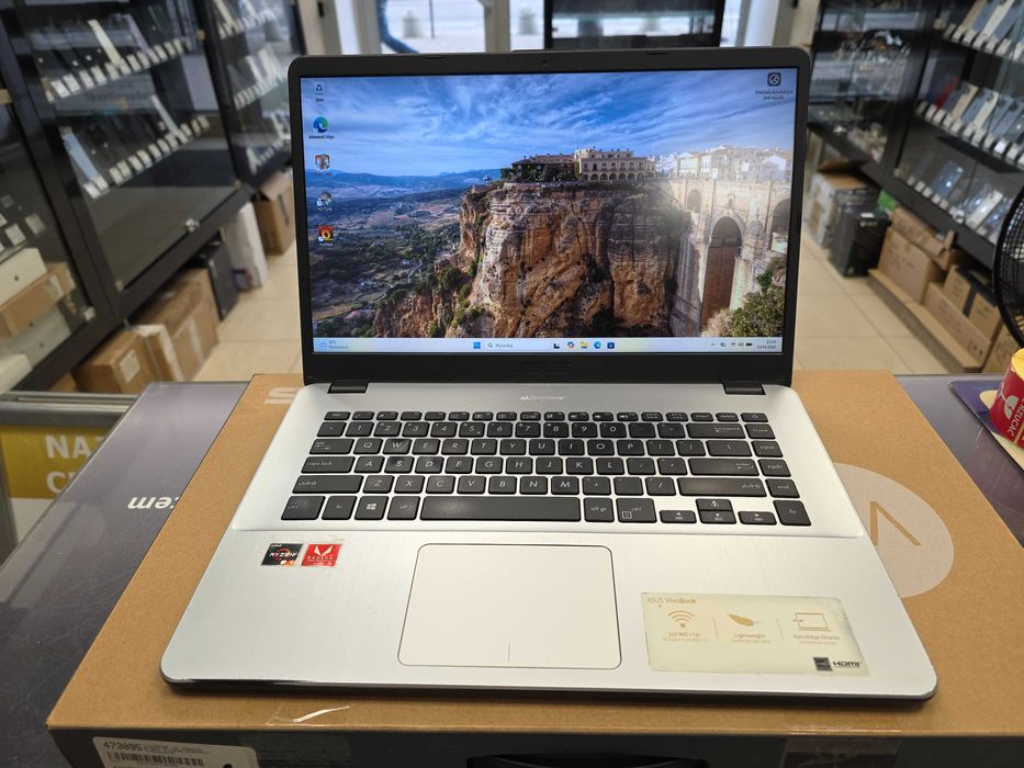 Asus Vivobook 15 X505ZA/ R5 2500U 2.00 GHz/ 12GB DDR4/ 256GB SSD + 1TB HDD/ 15.6" FHD 60 Hz/ W11 Home/ laptop biurowy
