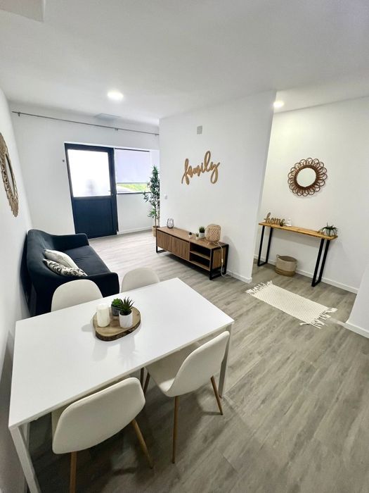 Alugo apartamento