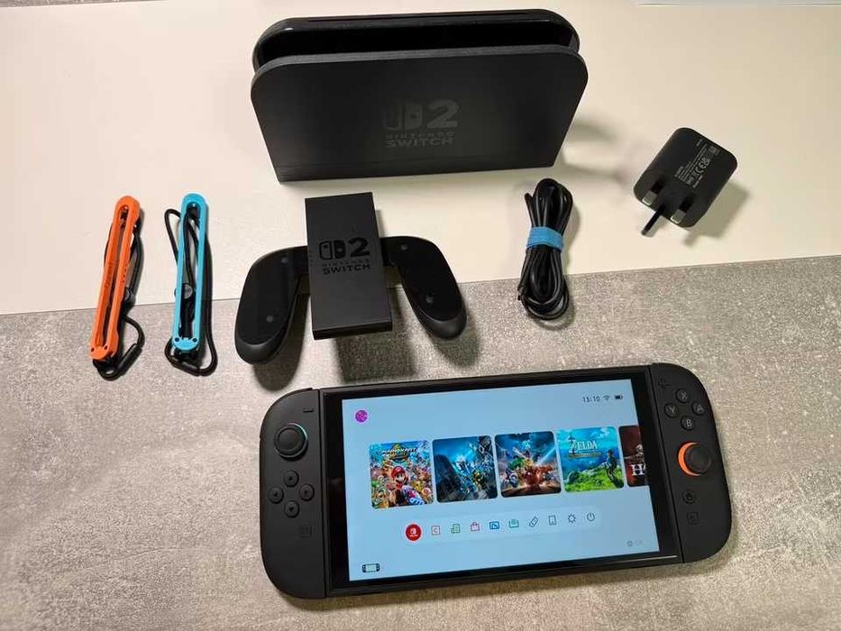 Nintendo Switch 2 + stacja dokująca + akcesoria