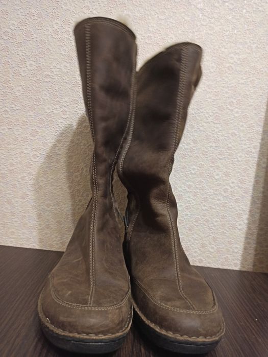 Teva чобітки зимові 38