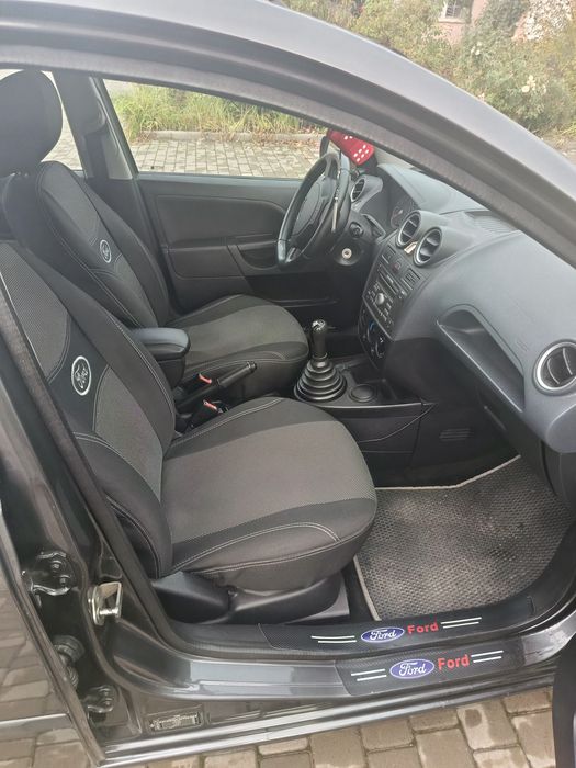 Ford fiesta 1.4 2007 рік